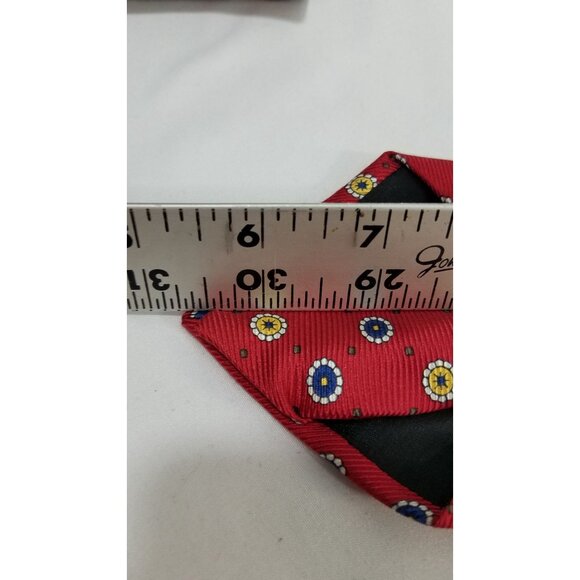 Jos. A. Bank Mens Necktie Silk Tie Red Floral Pattern 61" X 3.75" Made In Italy - Picture 8 of 8